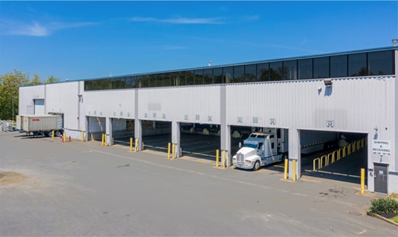 Rail to truck Cross dock and Warehousing Image 3